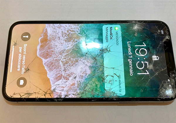 Nếu màn hình iPhone vỡ thì hỏng cảm ứng rất cao