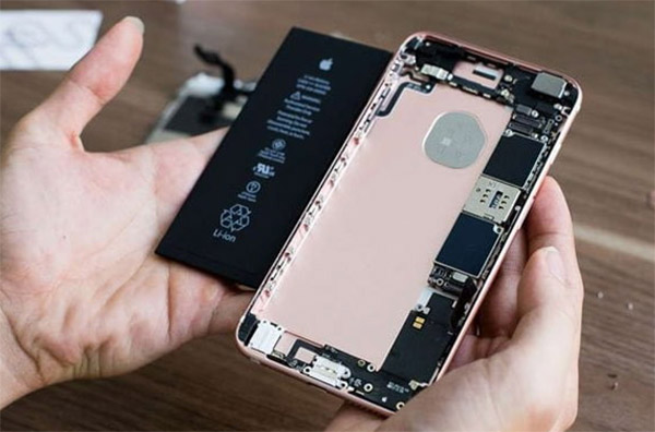 Thay pin mới cho iPhone 7 Plus 