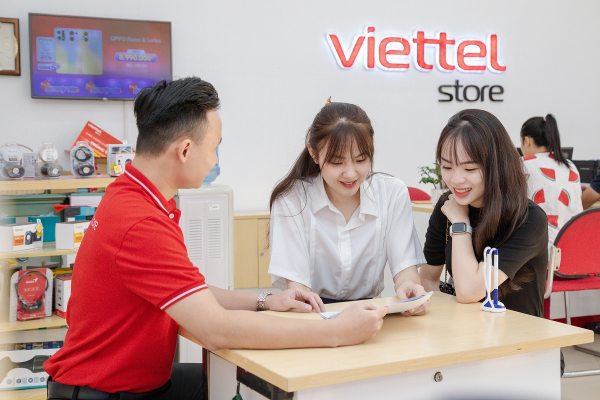 Hãy đến Viettel Store để sở hữu ngay chiếc iPhone 15 Pro 512GB