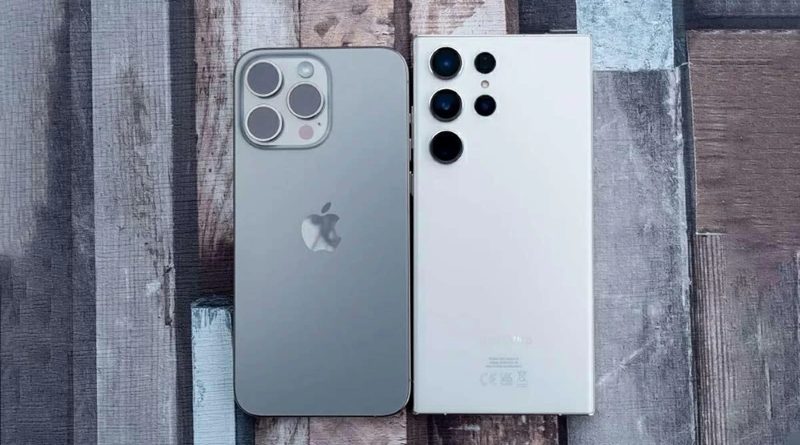 iPhone 15 Pro Max và Galaxy S24 Ultra đều có vẻ ngoài tương tự các thế hệ trước