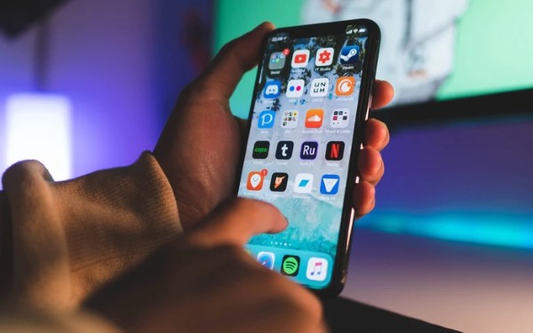 Những ứng dụng mặc định của hệ điều hành iOS không cho phép gỡ bỏ