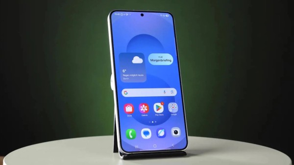 Galaxy S26 có giá bán bắt đầu từ khoảng 999 USD (23–25 triệu đồng)