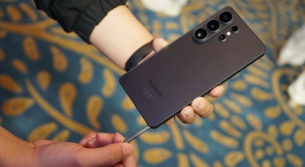 Galaxy S26 Ultra màu đen Classic