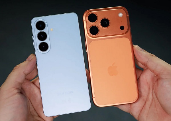 iPhone 17 Pro sở hữu trọng lượng nặng hơn Samsung Galaxy S26