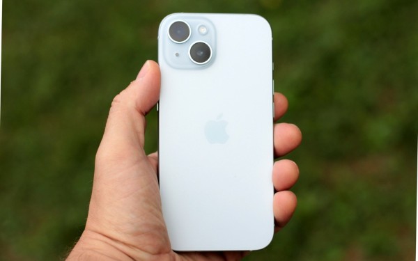 iPhone 15 bản 128GB có giá bán từ 17.190.000 đồng 