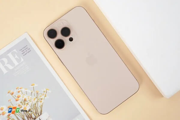  iPhone 16 Pro Max có nhiều tùy chọn bộ nhớ và giá bán tương ứng