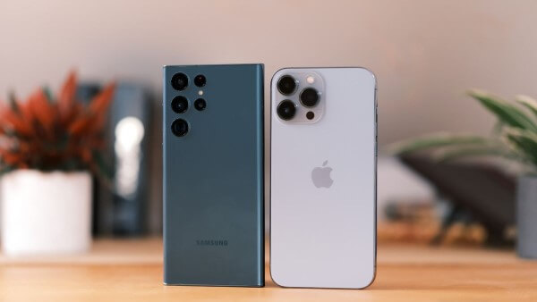 Trải nghiệm độ bền của điện thoại iPhone và Samsung